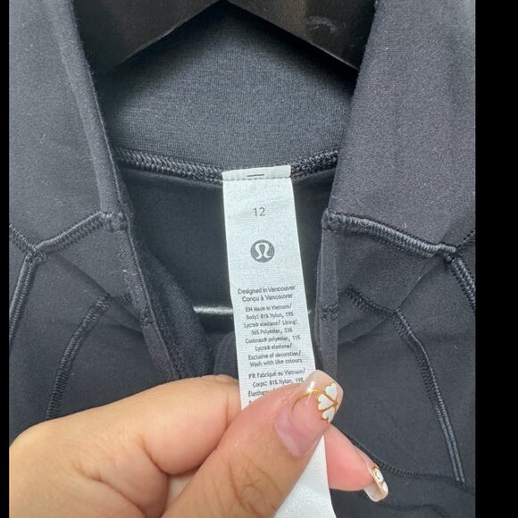 Lululemon Define Jacket *Nulu Black / Gold Size 12 - Picture 3 of 11